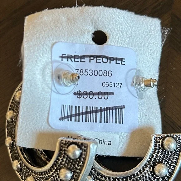 Free People Silver Western Hoop Earrings - Picture 4 of 4